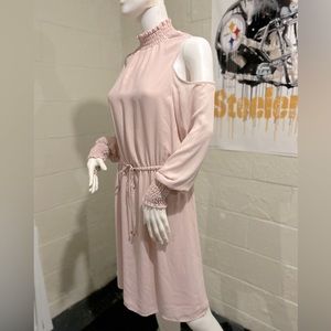 Ivanka Trump Rose Cold Shoulder Sleeve Dress!